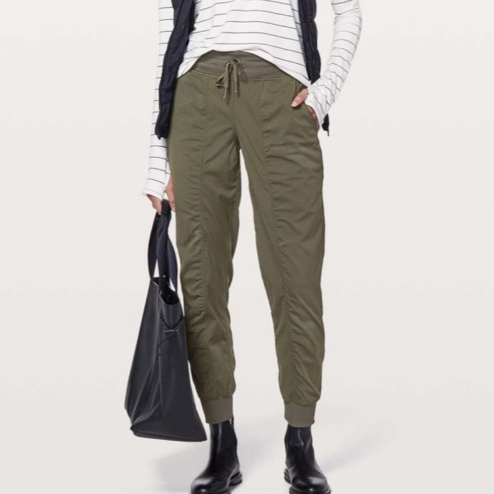 Lululemon Dance Studio Joggers Size 6 Olive Green Excellent Condition - Picture 3 of 7